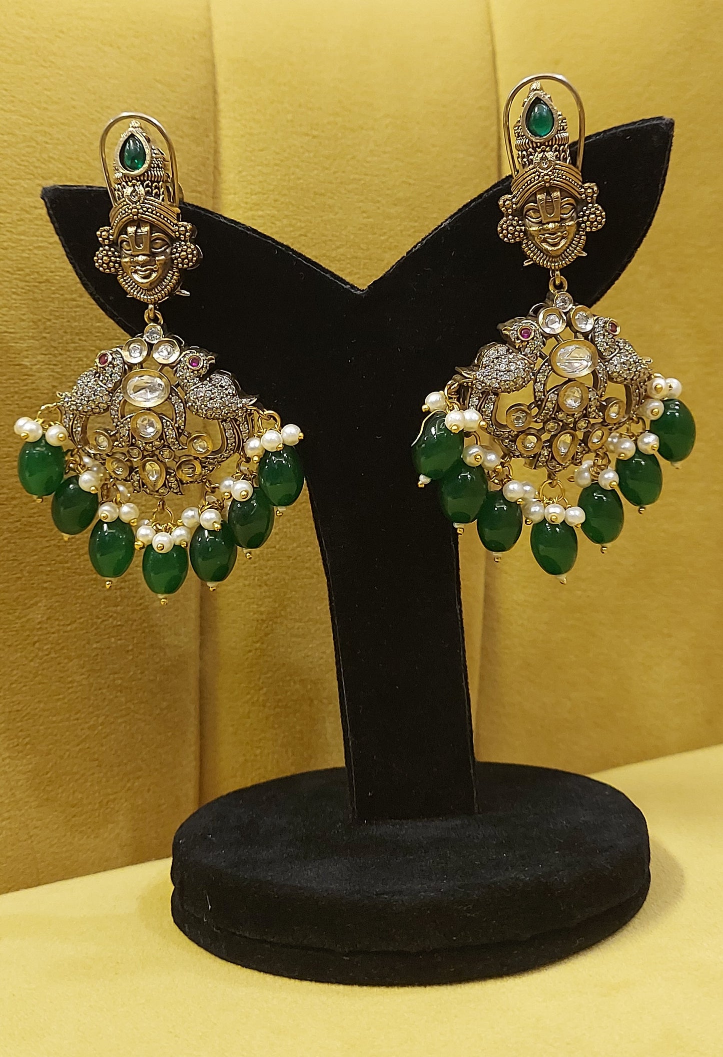 JYAVI VICTORIAN TIRUPATI POLKI KUNDAN TEMPLE SET