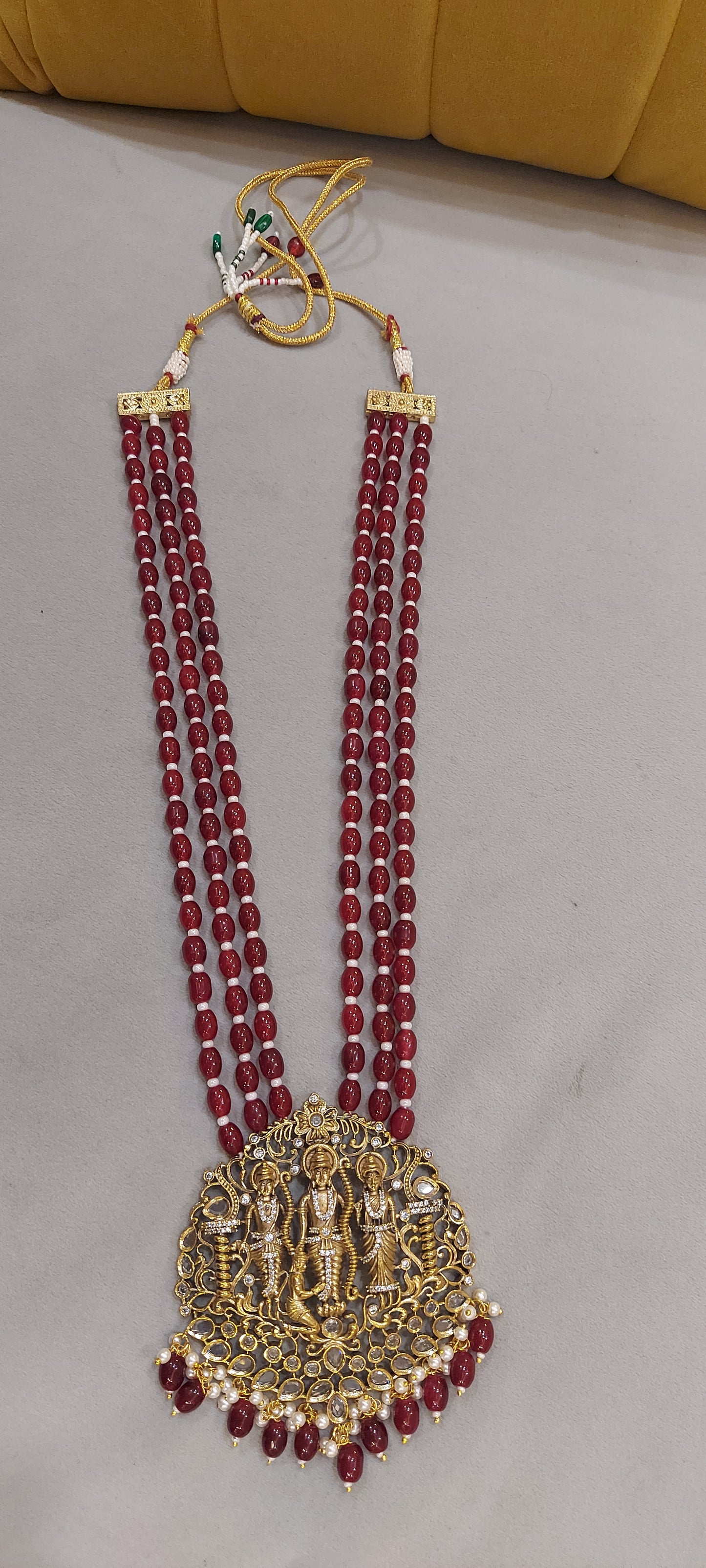 JYAVI VICTORIAN RAM DARBAR KUNDAN TEMPLE SET