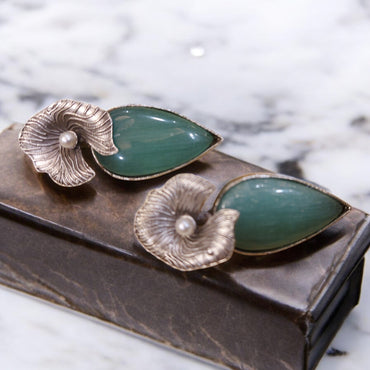 CONTEMPORARY SILVER PETAL AND MINT GREEN STONES FLOWER EARRINGS