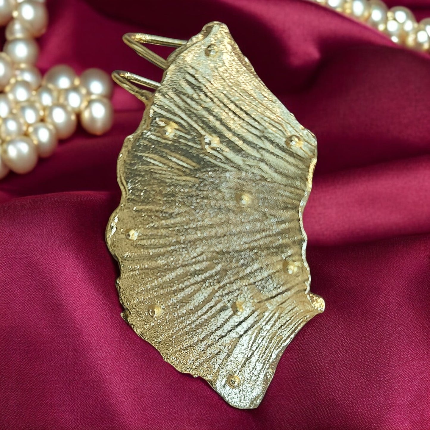 GEOMETRIC WING SHAPED EARRINGS