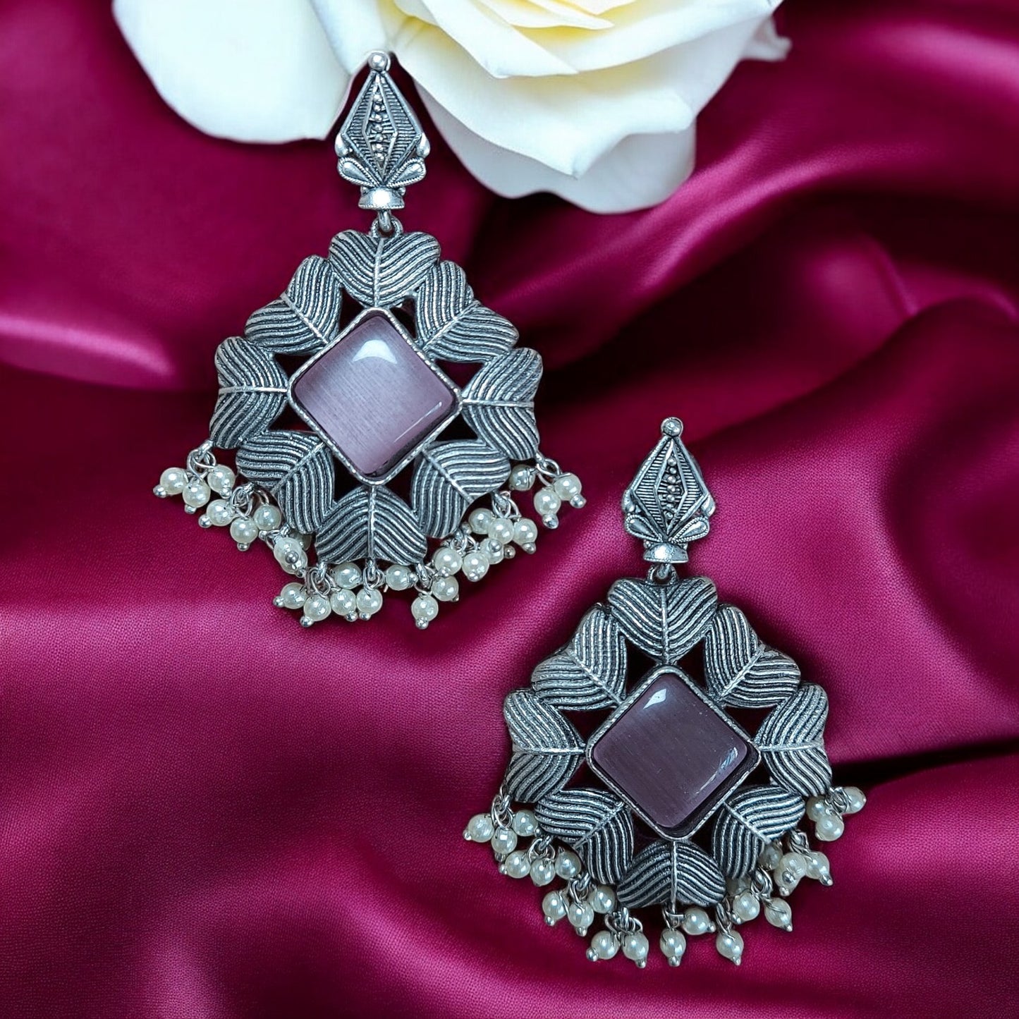 SILVER HEART SHAPED PINK MONALISA STONE EARRING WITH PEARL GHUNGROO