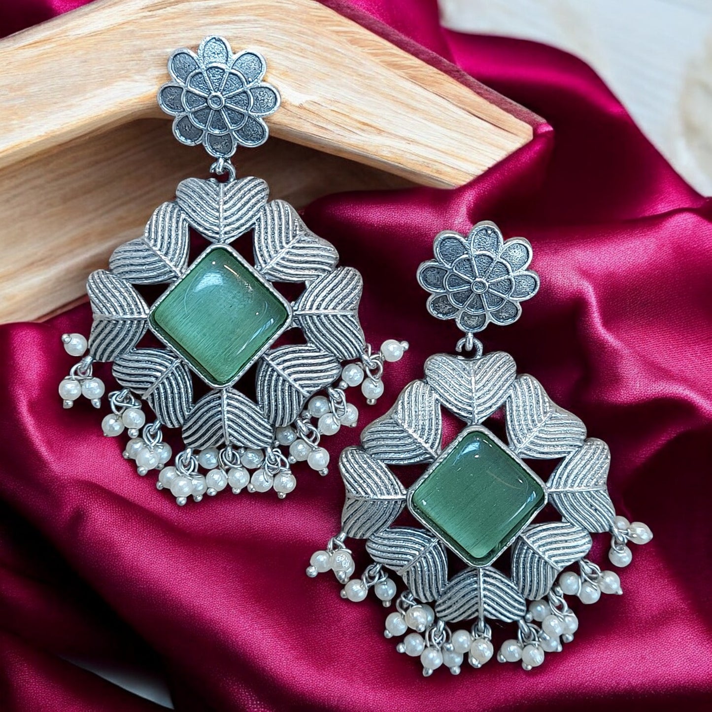 SILVER HEART SHAPED MINT GREEN MONALISA STONE EARRING WITH PEARL GHUNGROO