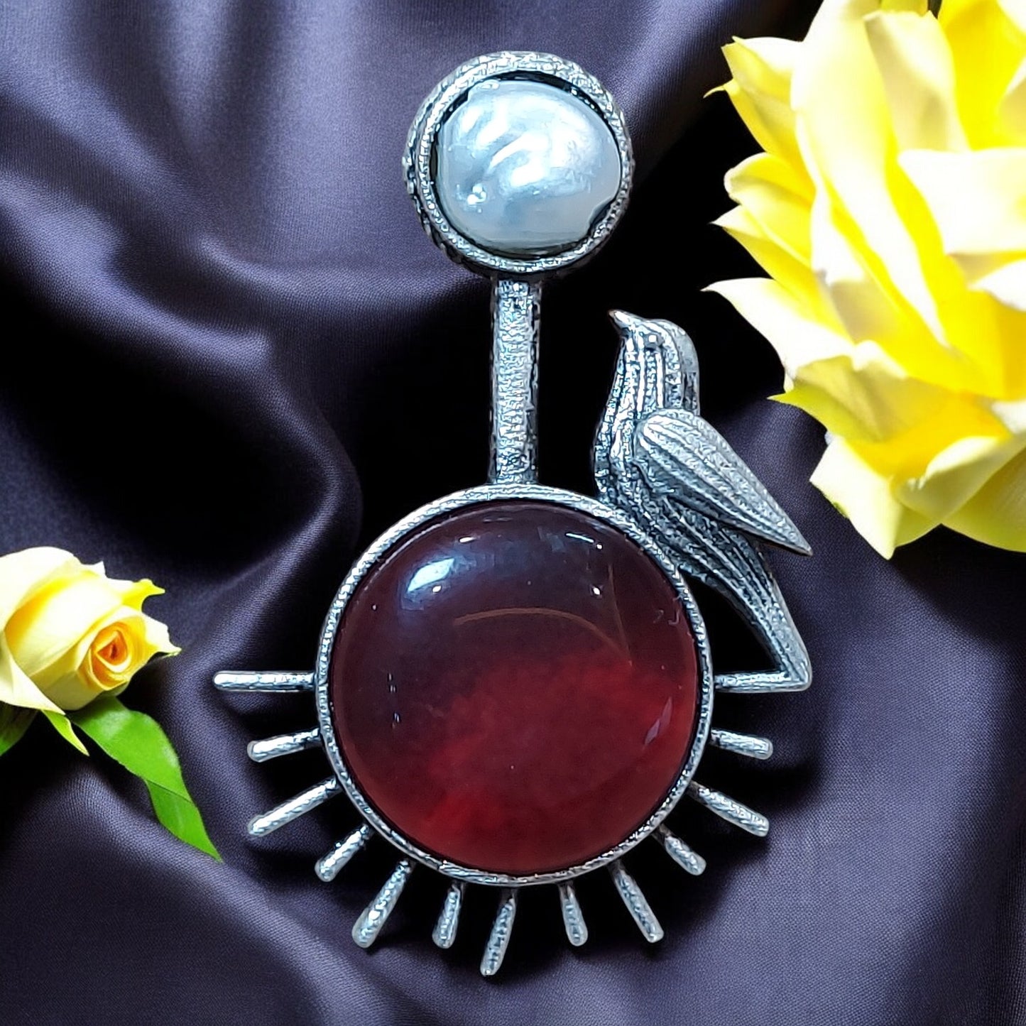 SILVER ROBIN RUBY MONALISA STONE PEARL EARRING