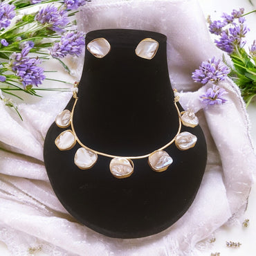 MOTHER OF PEARL HASLI NECKLACE