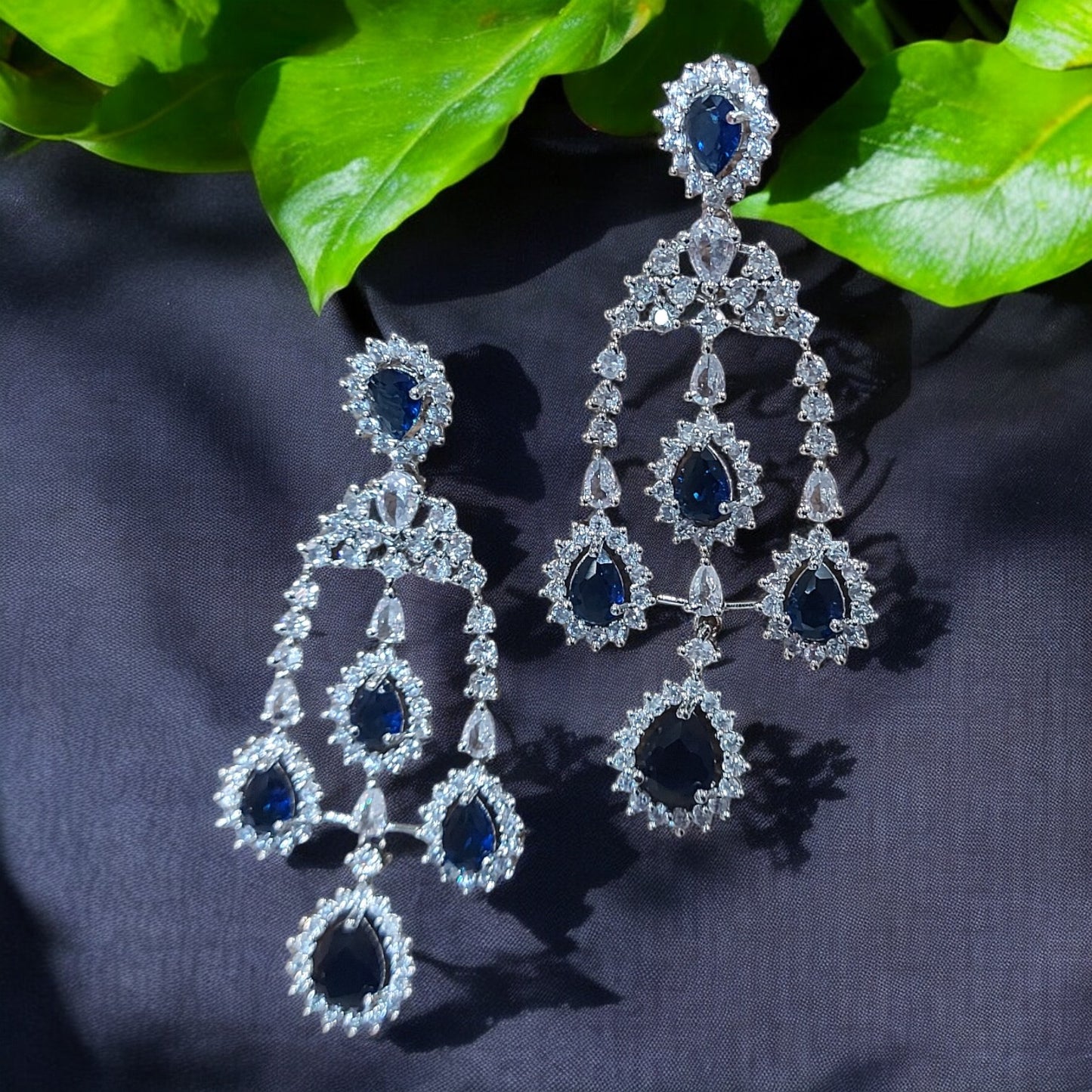 MIDNIGHT AMERICAN DIAMOND ROYAL NECKLACE