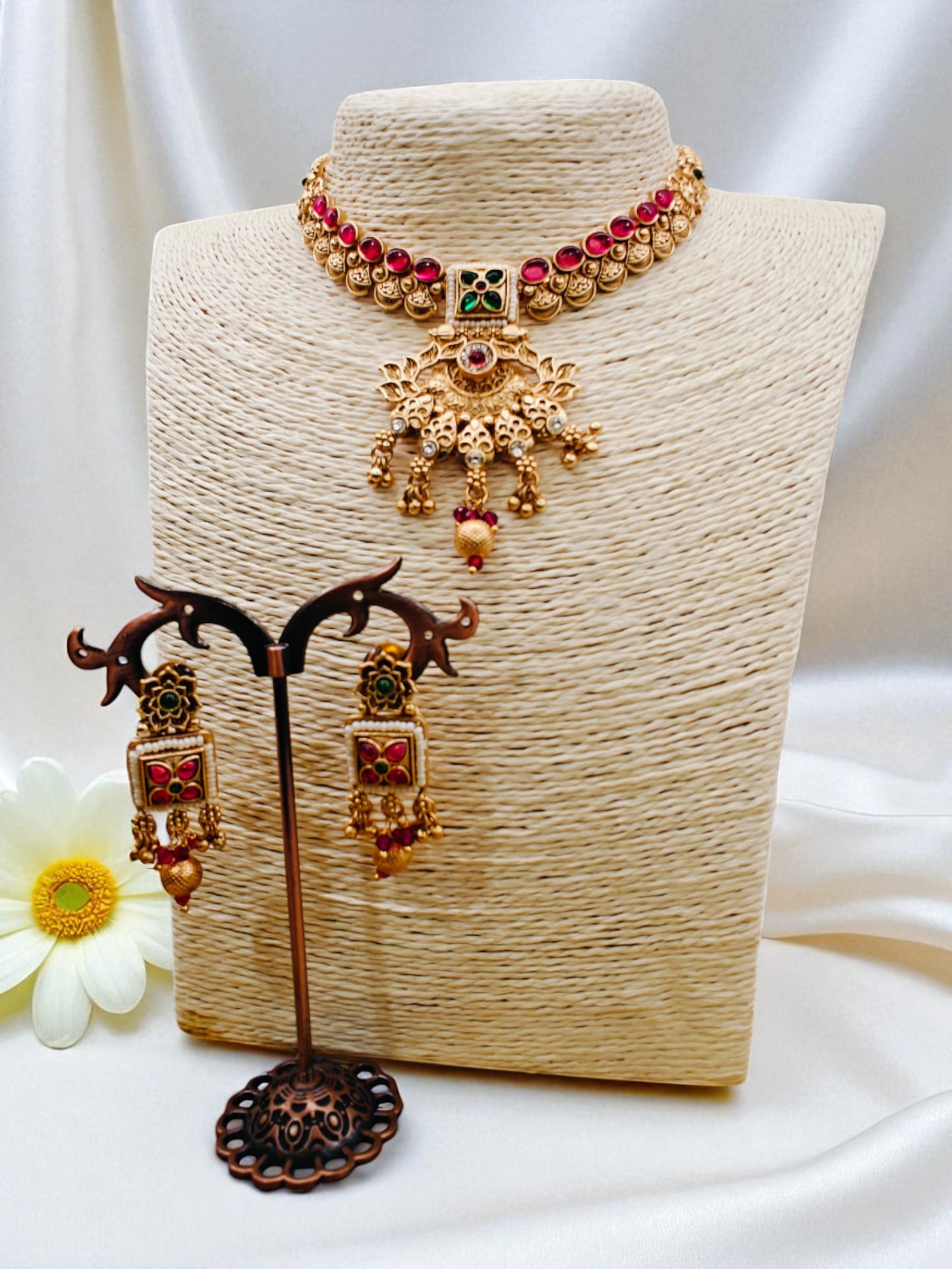 KUNDAN RUBY CHOKER SET