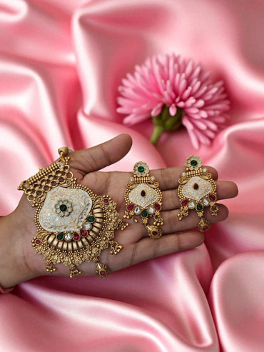 PADMINI RAJWADI LONG NECKLACE SET