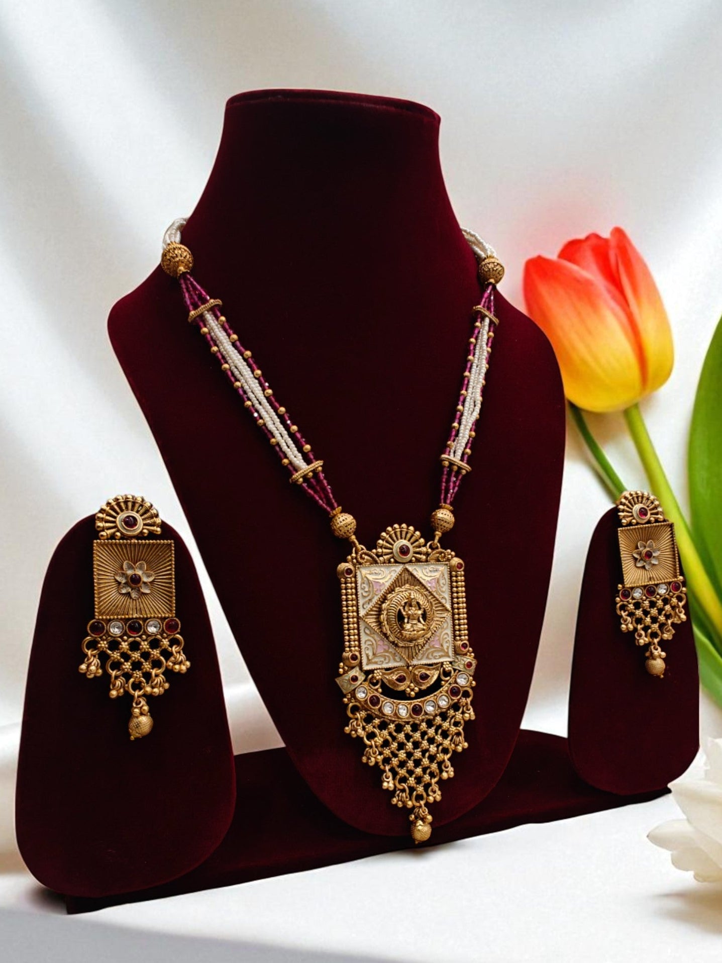 VAISHNAVI RAJWADI NECKLACE SET