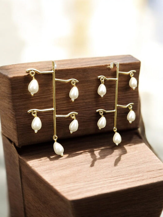 LONG PEARL DROP GOLDEN TREE EARRING