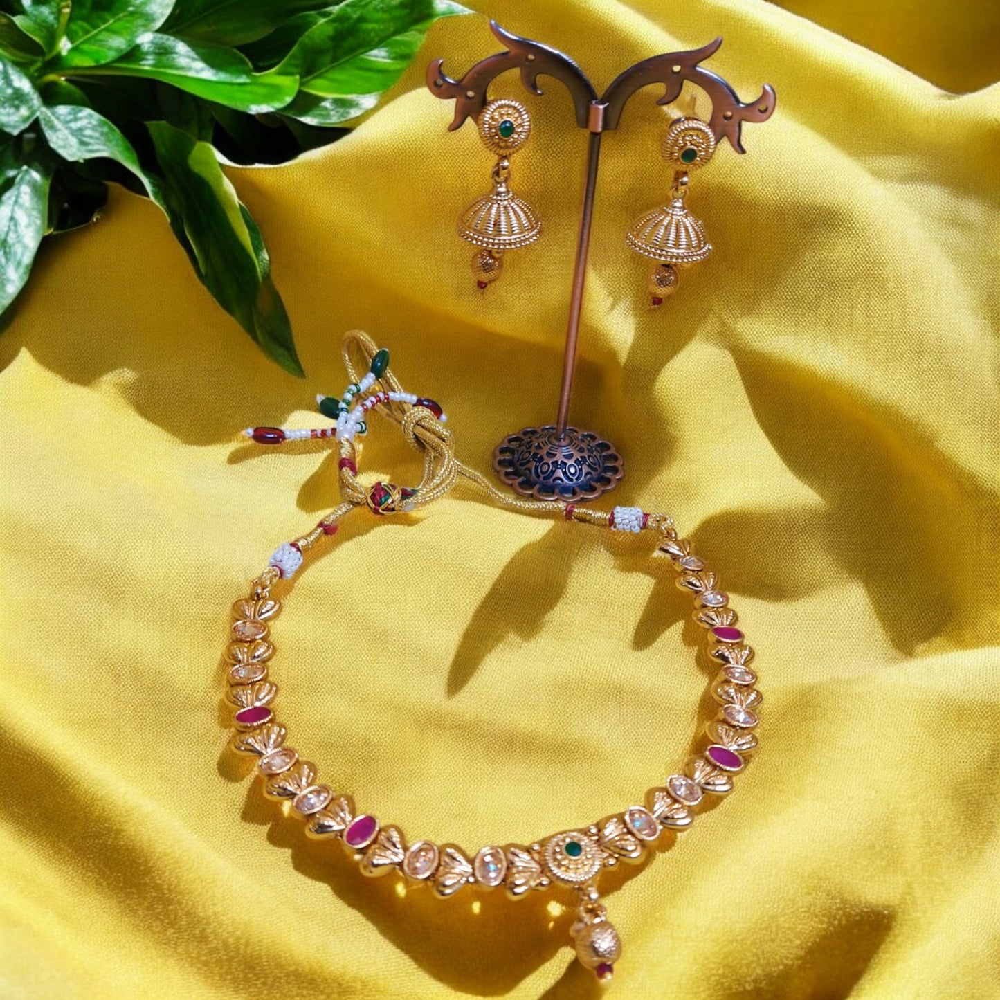 GOLD PLATED TRADITIONAL NECKLACE